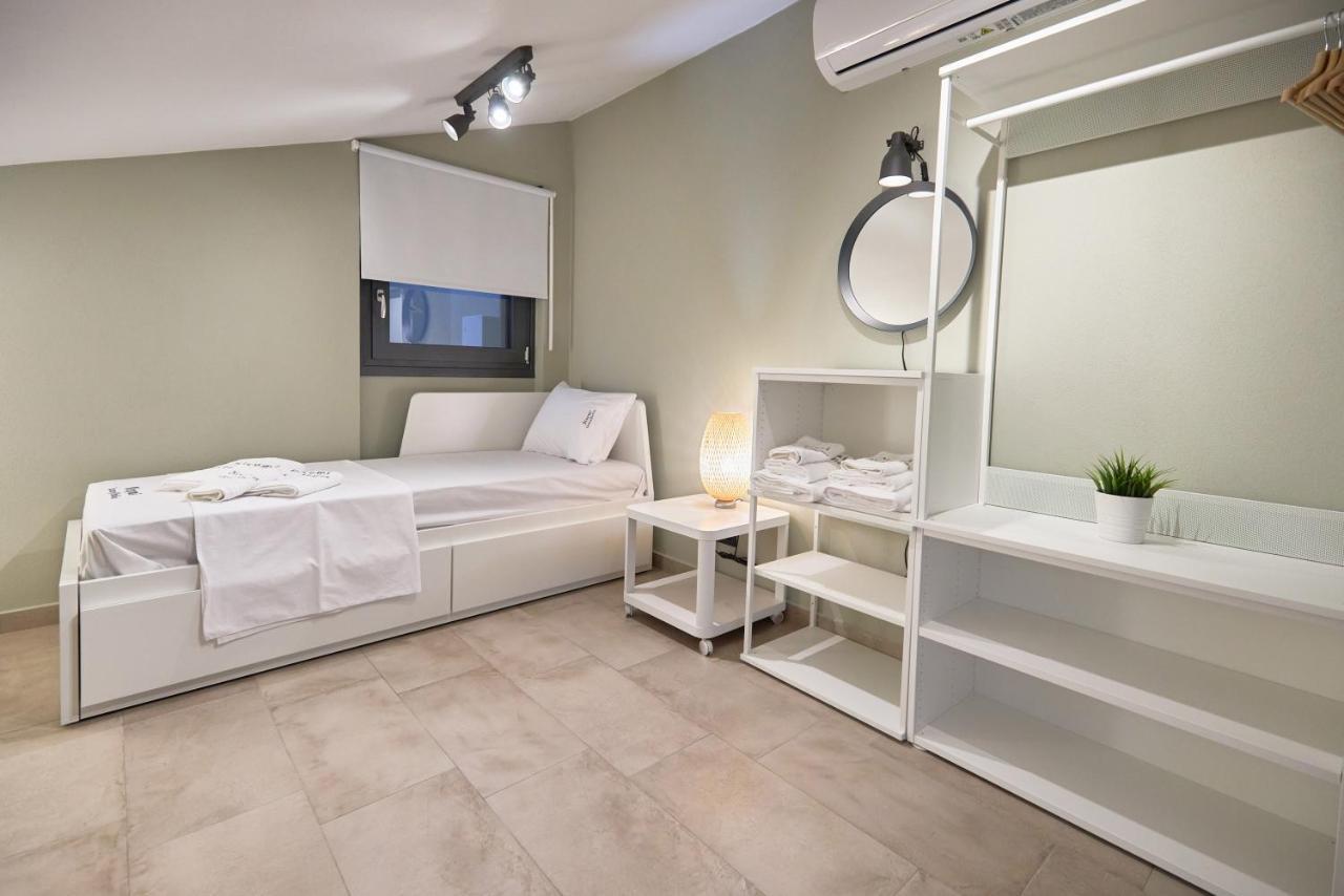 Oisymi Luxury Studios Néa Péramos 外观 照片