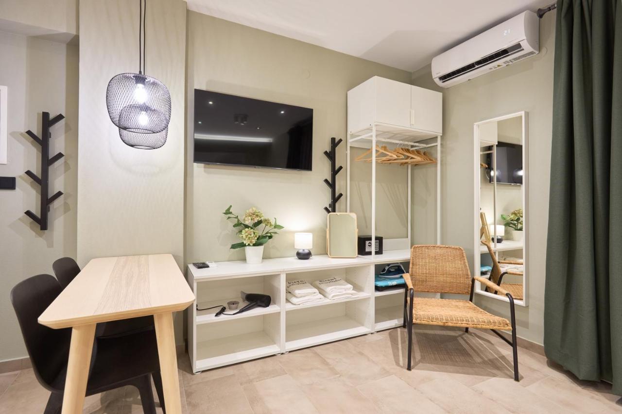 Oisymi Luxury Studios Néa Péramos 外观 照片